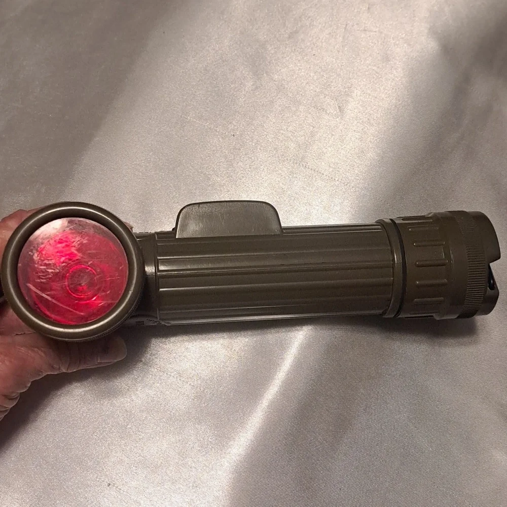 MILITARY ISSUED Red NIGHT FLASHLIGHT